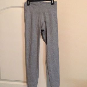 Grey stretchy active leggings